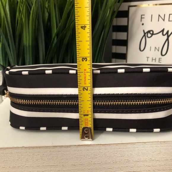 NWT! Kate Spade Small Berrie! - Picture 7 of 7